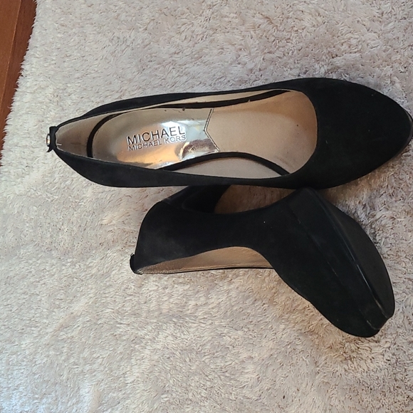 Stilettos - Picture 2 of 7